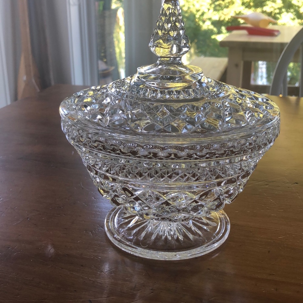 Glass container